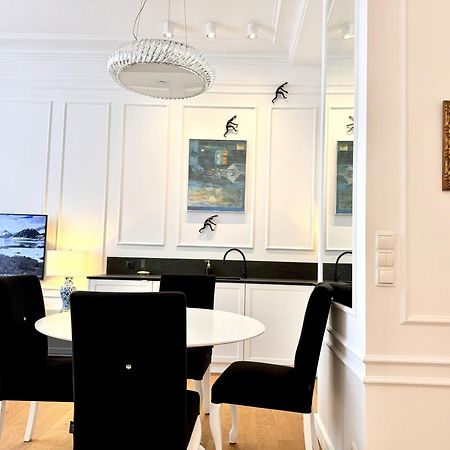 Mondrian Luxury Suites & Apartments Market Square I ワルシャワ エクステリア 写真